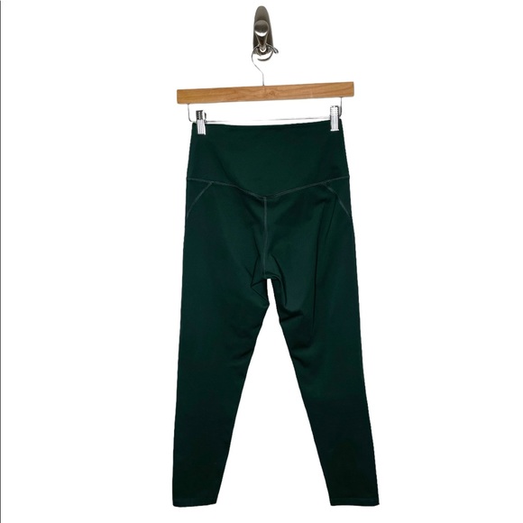 Girlfriend Collective | Compressive High-Rise Legging in Moss Small - Picture 4 of 7